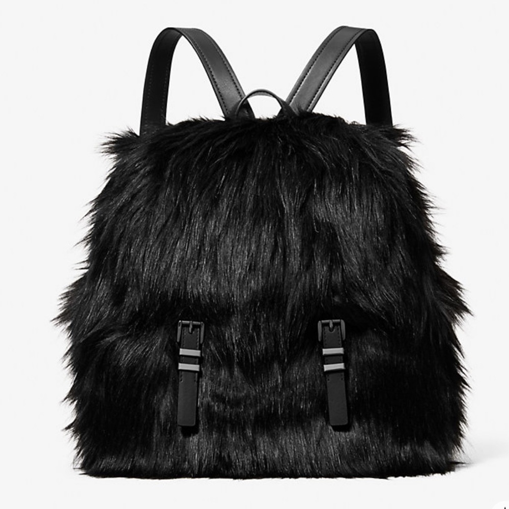 MICHAEL MICHAEL KORS Quinn Medium Flap Faux Fur Backpack
Black 
NWT